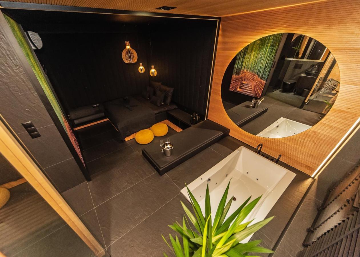 Eclipse Gold Room Bielsko-Biala Bagian luar foto